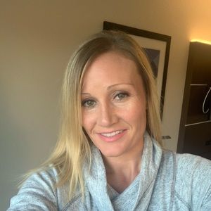 Meet your Posher, Valeria